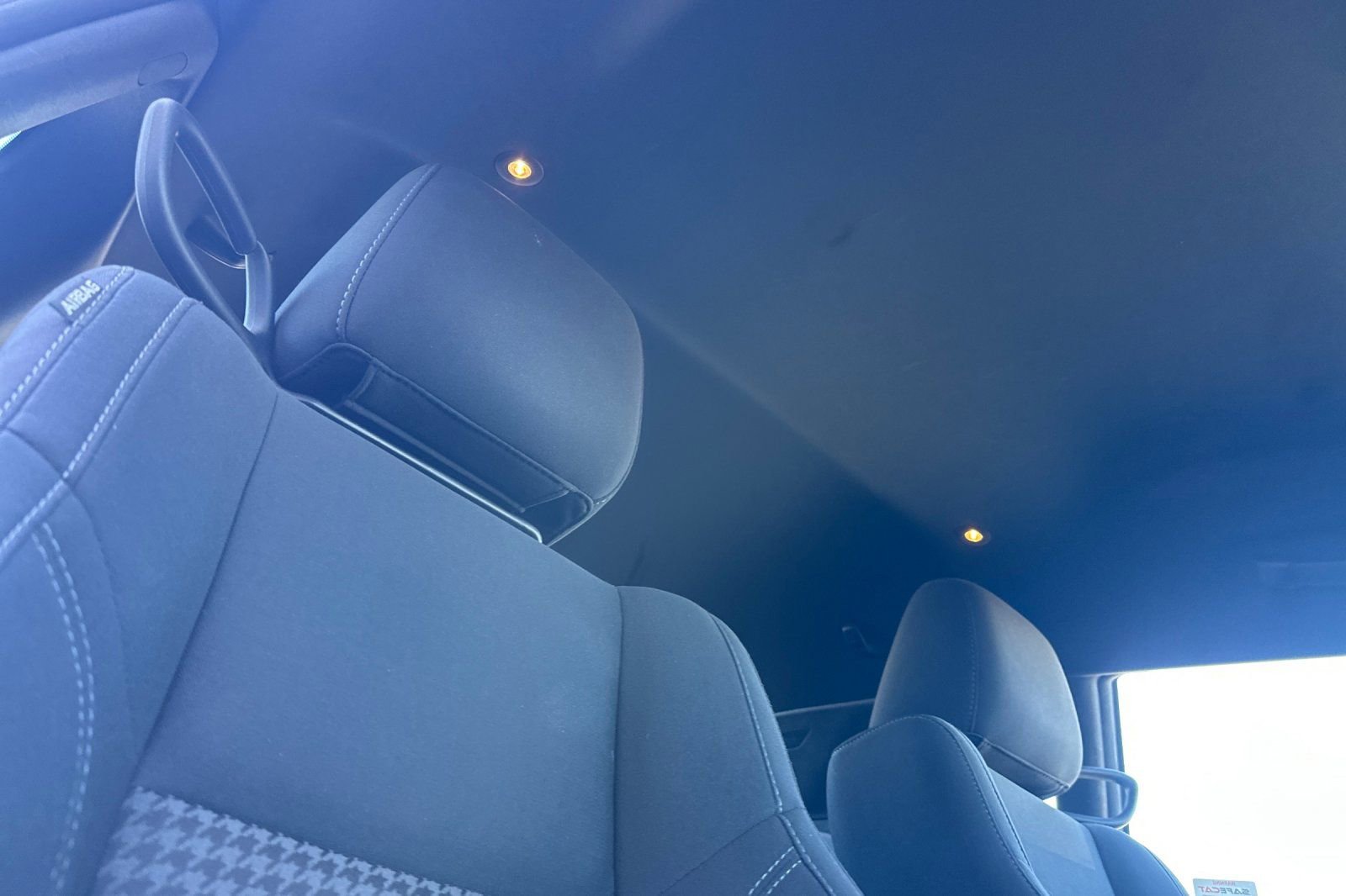 Used 2018 Dodge Challenger SXT w/ Blacktop Package image 18