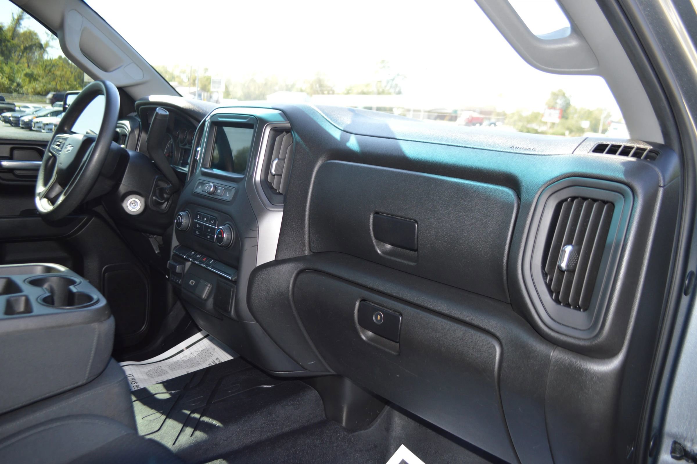 Used 2019 Chevrolet Silverado 1500 Custom Trail Boss w/ Custom Convenience Package image 18