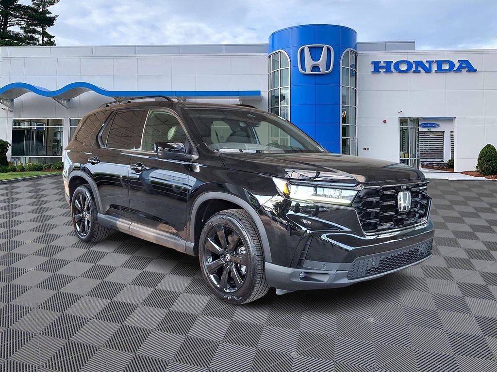 Certified 2025 Honda Pilot Black Edition image 1