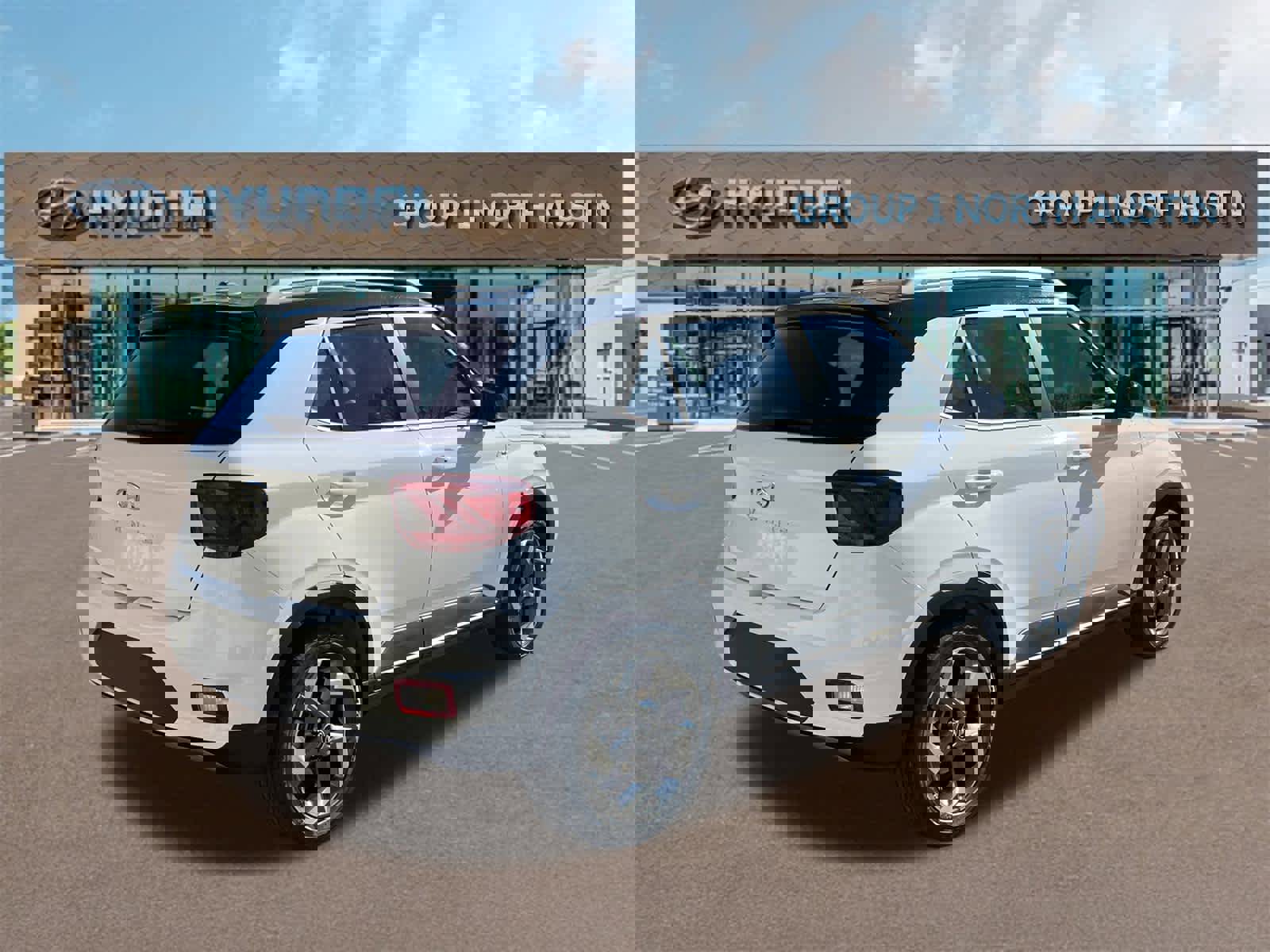 Used 2025 Hyundai Venue Limited image 5