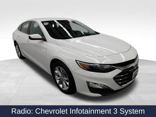 Used 2023 Chevrolet Malibu LT image 2
