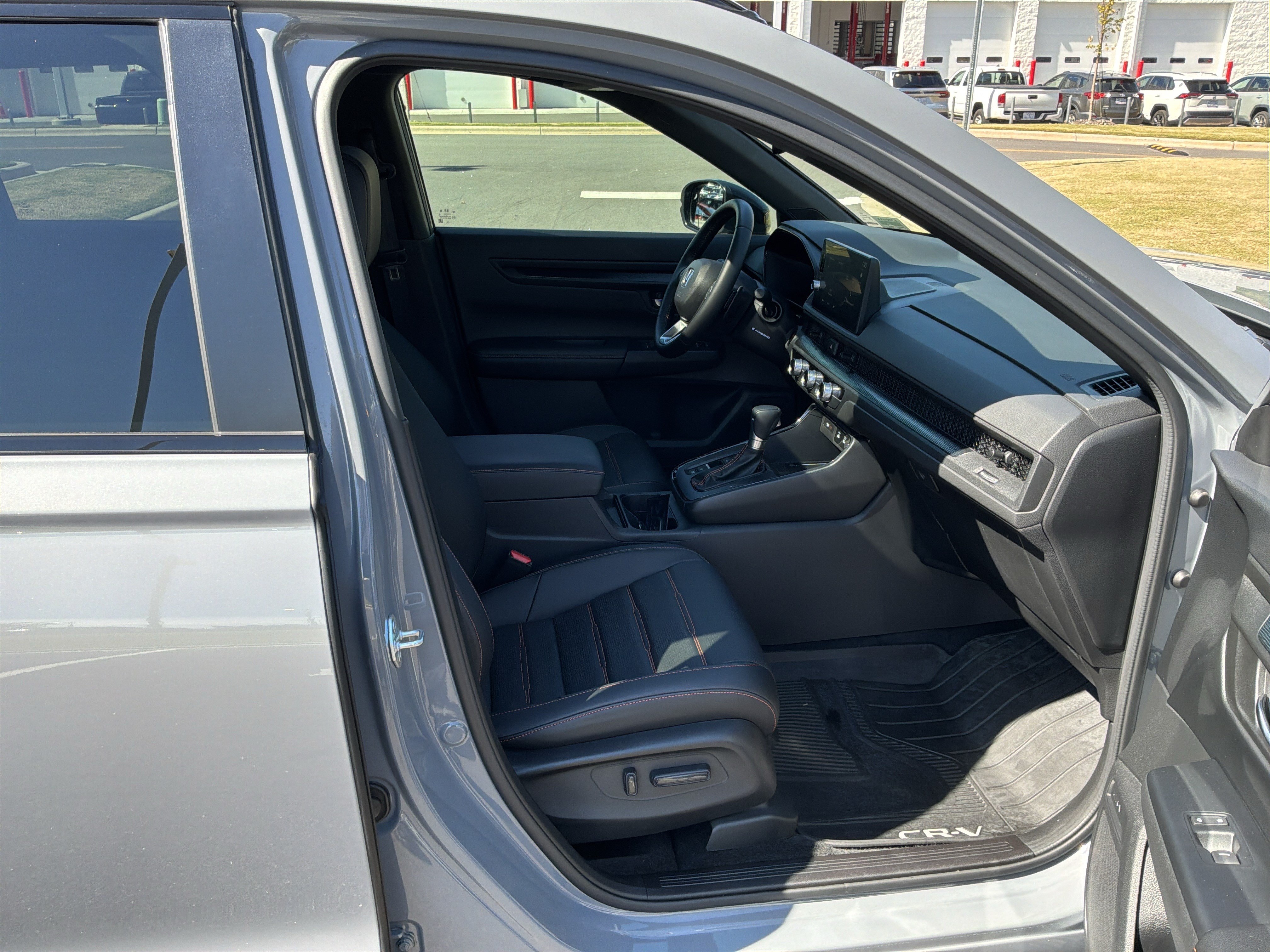 Used 2026 Honda CR-V Sport-L image 32