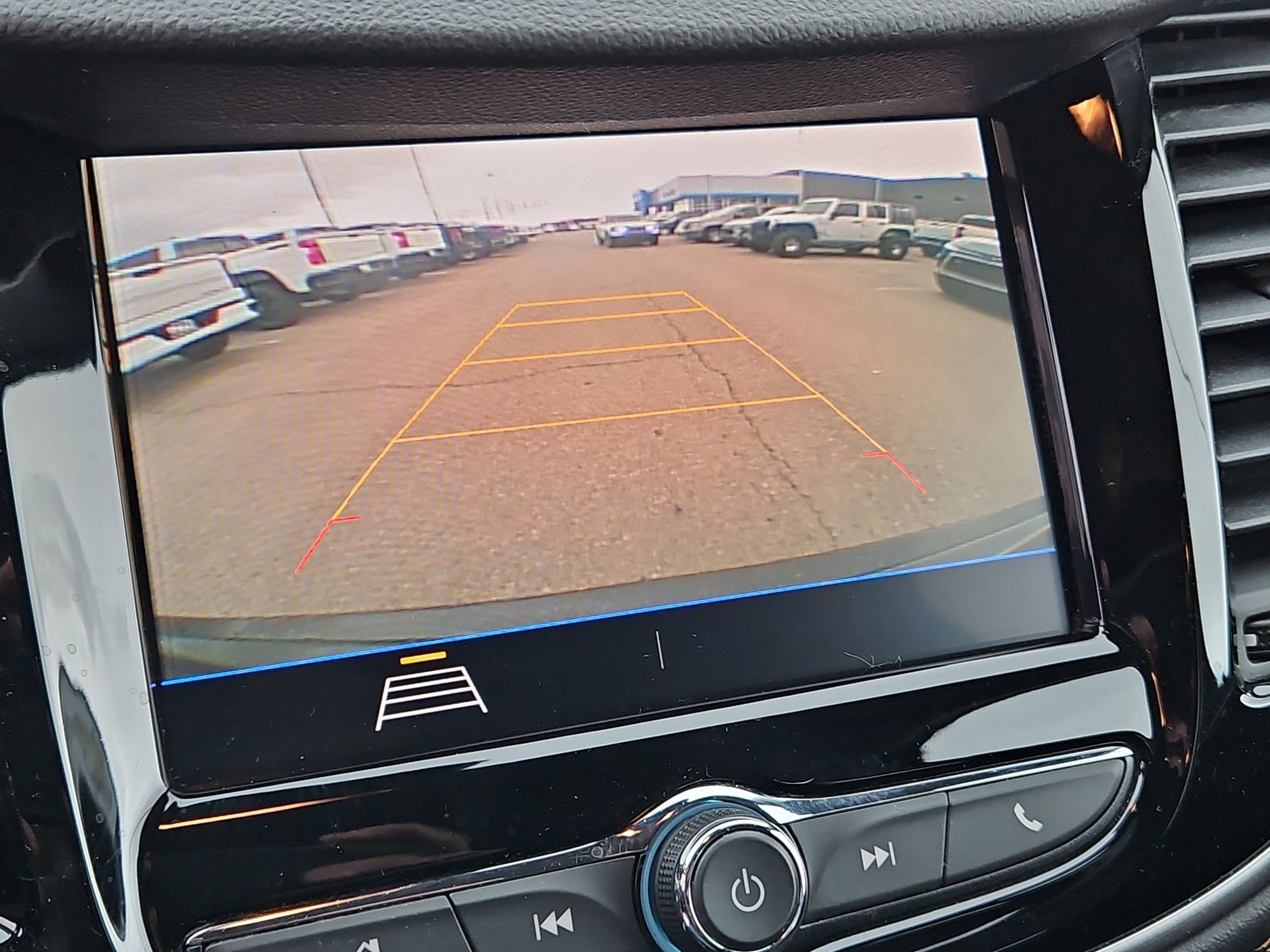 Used 2022 Chevrolet Trax LS w/ Tint and Cruise Package image 23