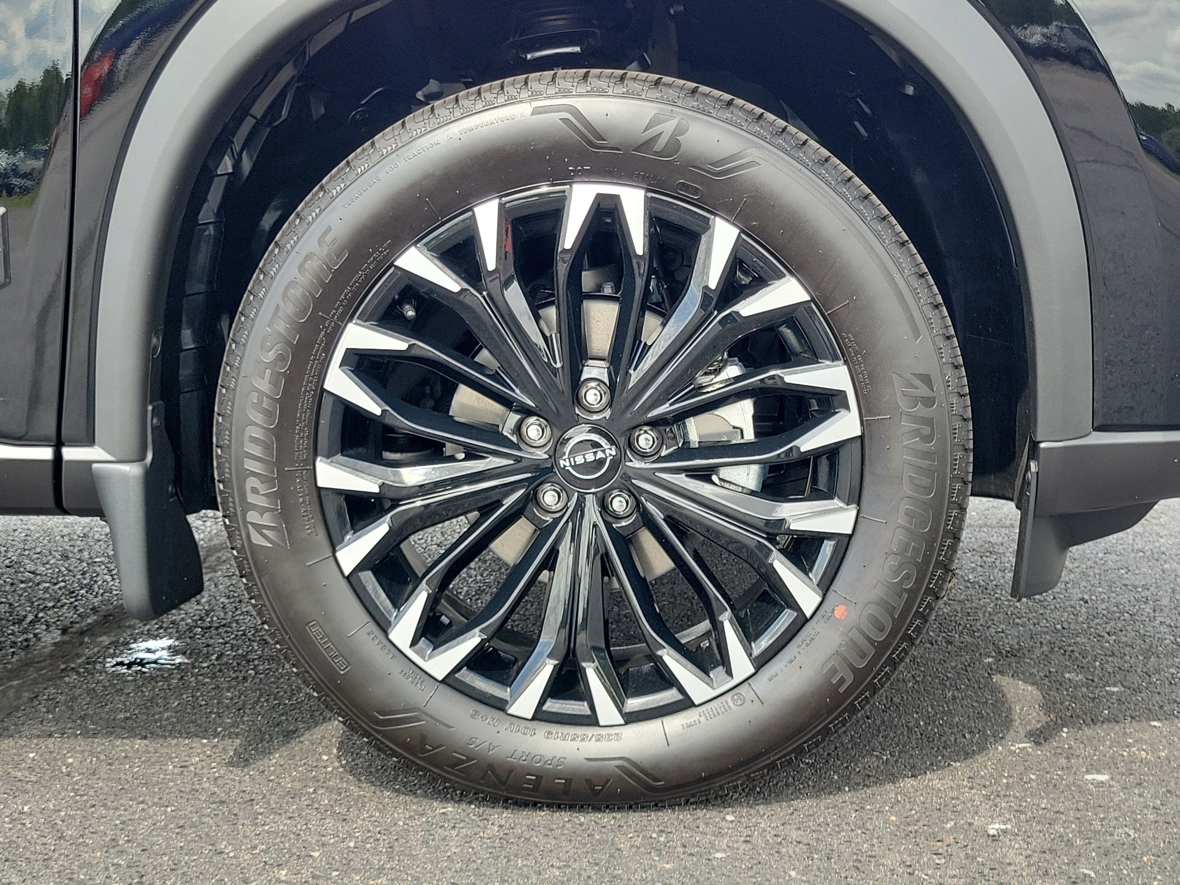 New 2026 Nissan Rogue Dark Armor AWD/4WD image 5