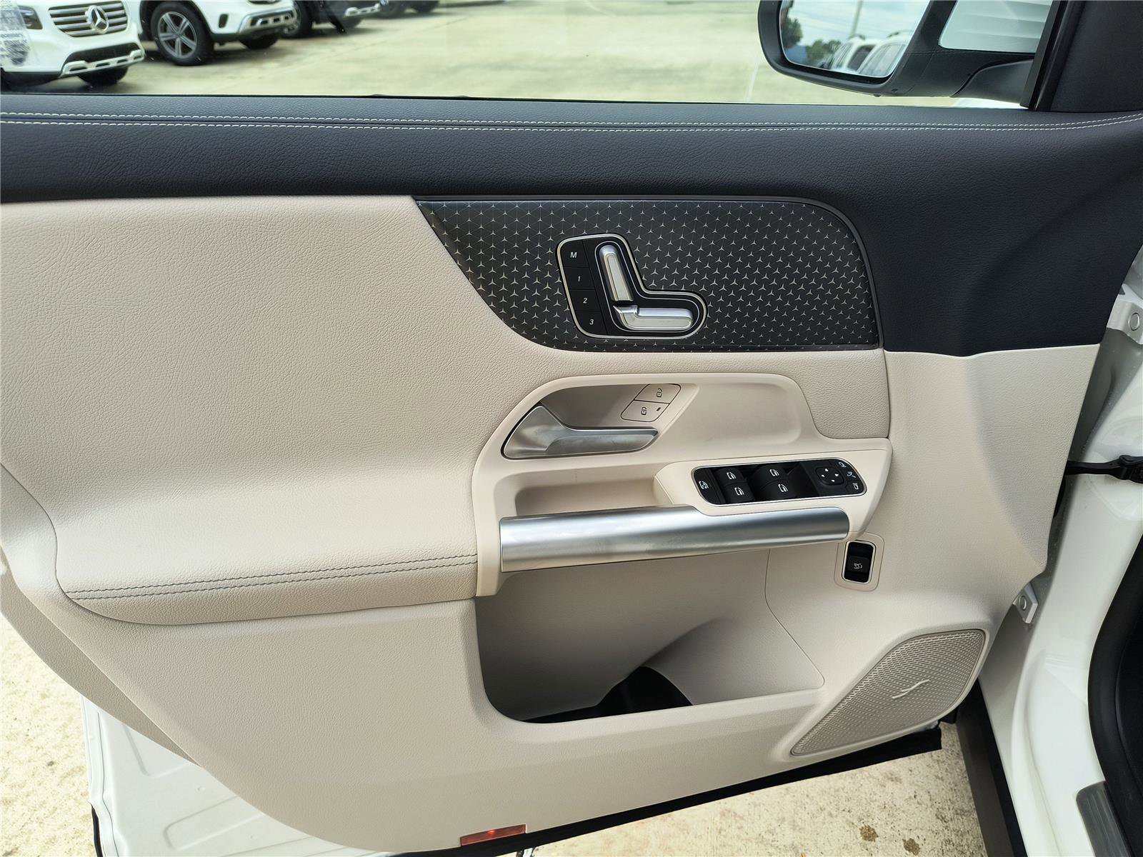 New 2025 Mercedes-Benz GLA 250 image 15