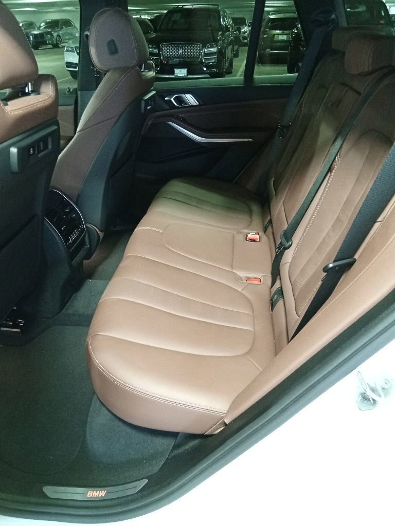 Certified 2022 BMW X5 xDrive40i w/ Premium Package AWD/4WD image 10