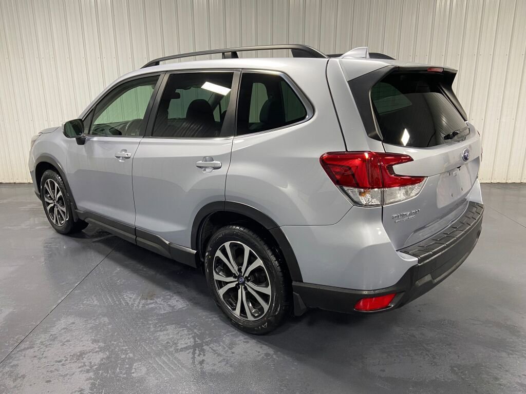 Used 2020 Subaru Forester Limited image 3