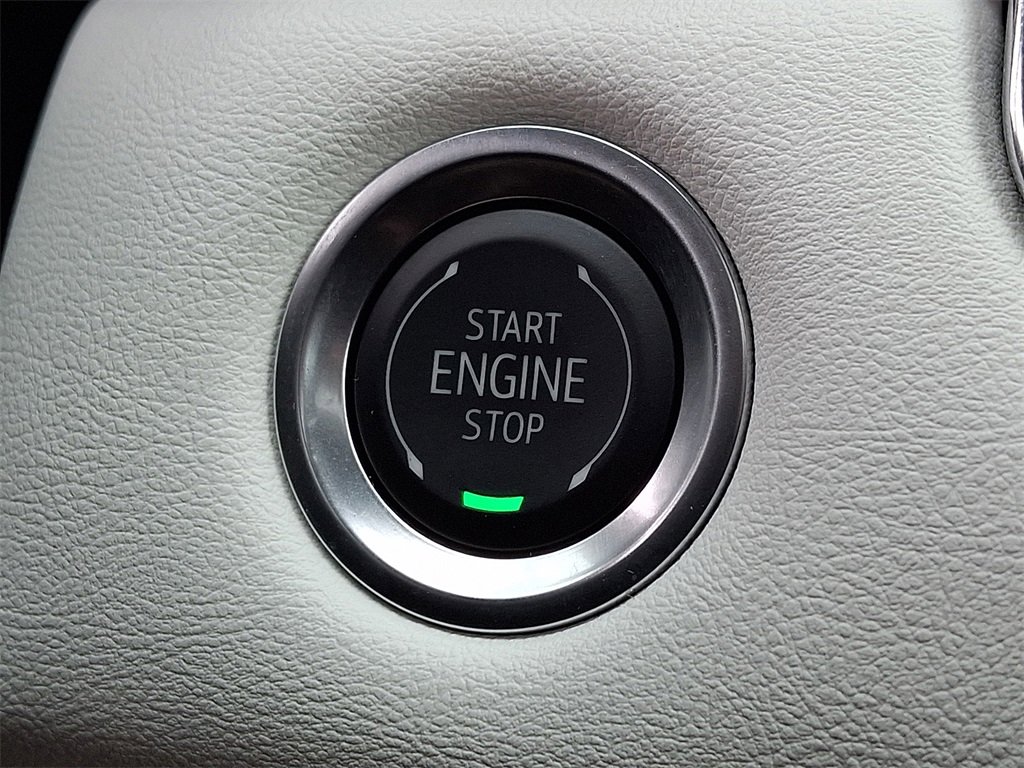 Used 2025 GMC Canyon AT4 w/ AT4X AEV Edition image 26