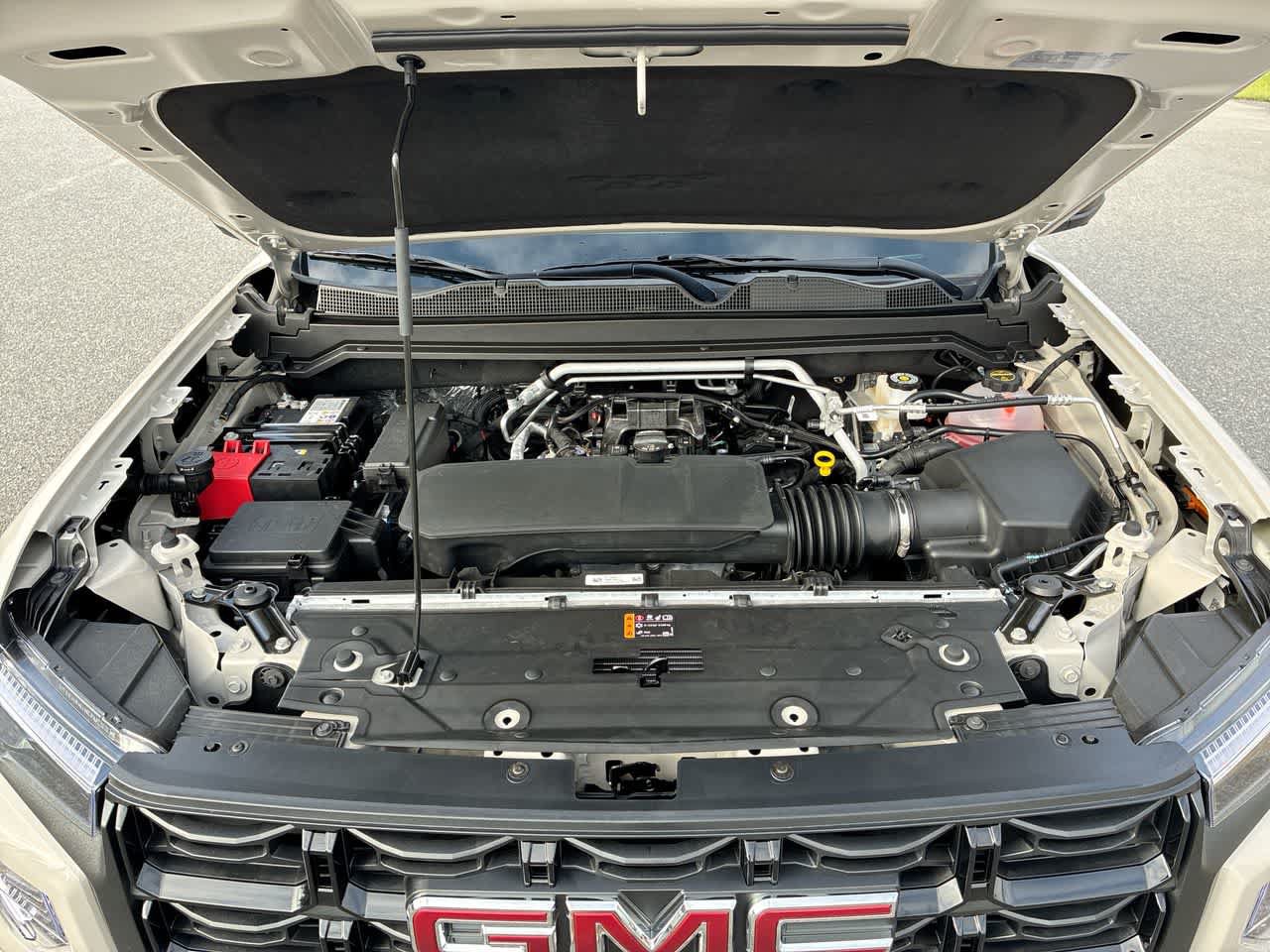 New 2026 GMC Canyon Elevation w/ Convenience Package RWD image 30