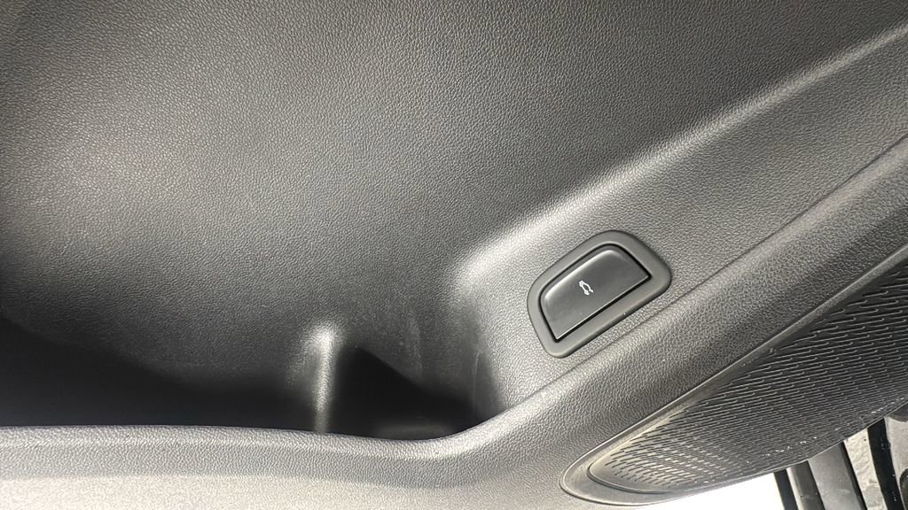 Used 2024 Chevrolet Traverse LT image 22