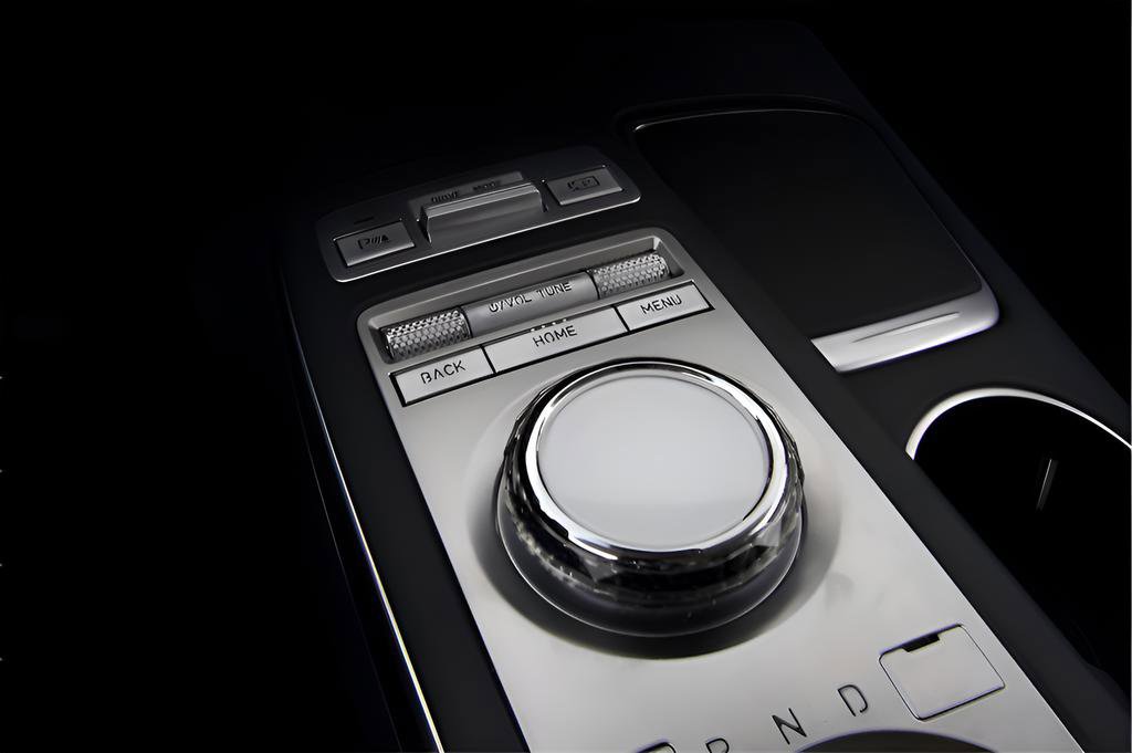 Used 2025 Genesis GV70 2.5T AWD/4WD image 11