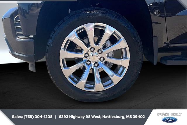 Used 2022 Chevrolet Silverado 1500 High Country w/ Technology Package image 7