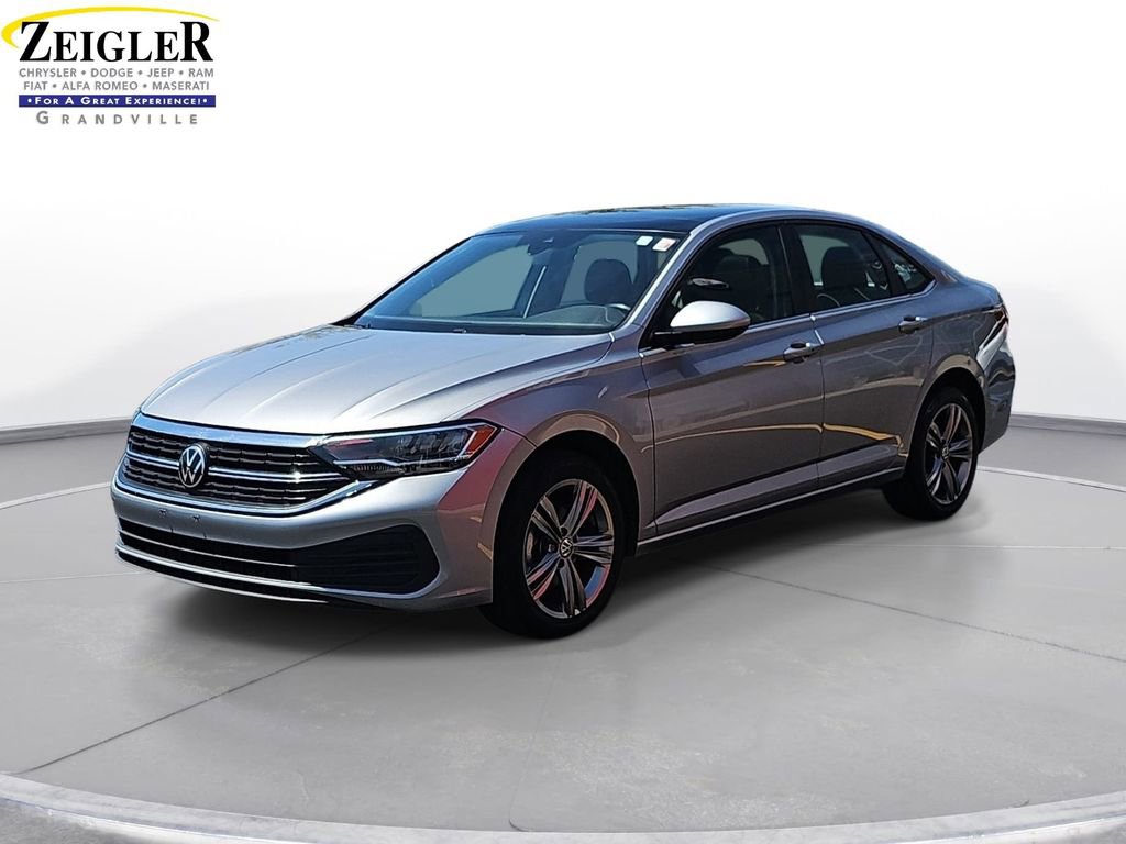 Used 2024 Volkswagen Jetta SE FWD image 1