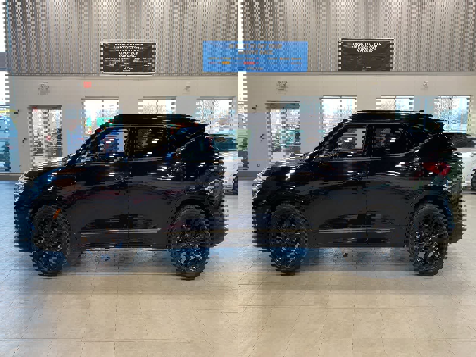 Used 2019 Chevrolet Blazer RS w/ Sun and Wheels Package image 2