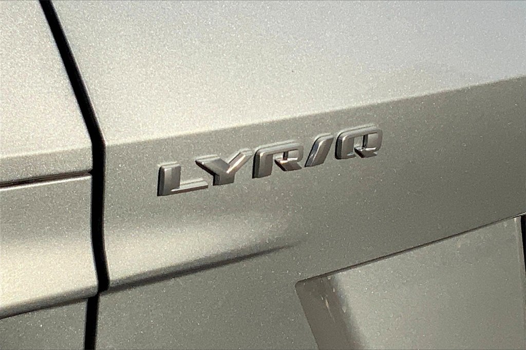New 2025 Cadillac Lyriq Luxury image 16