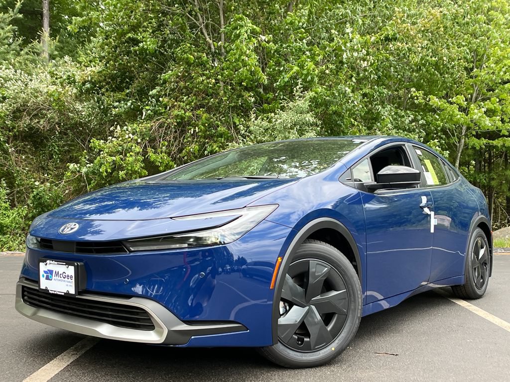 New 2026 Toyota Prius Plug-In Hybrid FWD image 1