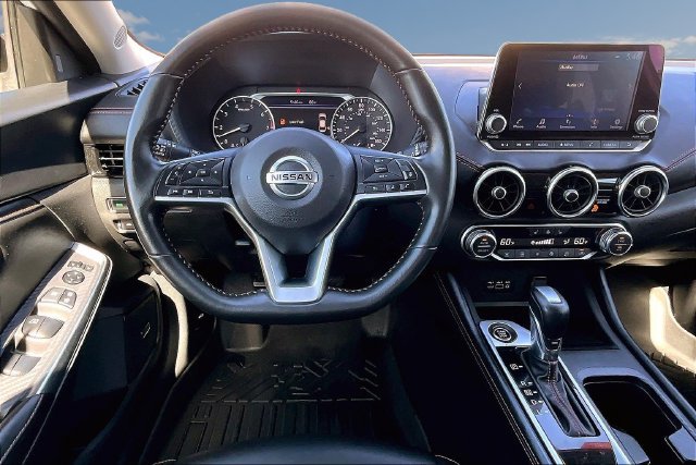 Used 2023 Nissan Sentra SR w/ SR Premium Package FWD image 8