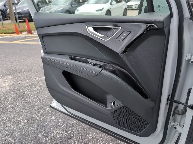 Used 2023 Audi Q4 e-tron Premium Plus w/ Premium Plus AWD/4WD image 25