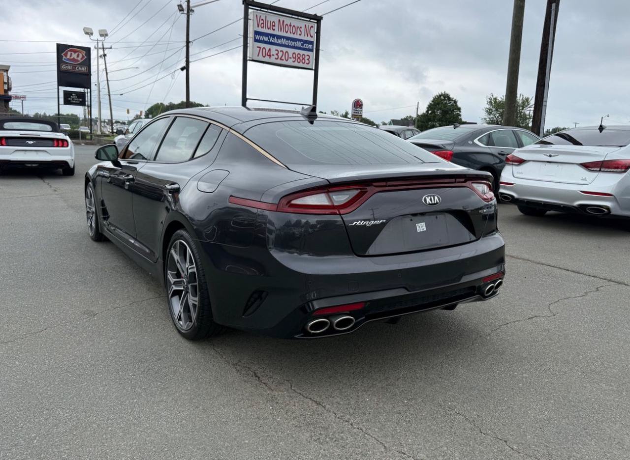 Used 2019 Kia Stinger GT1 RWD image 4