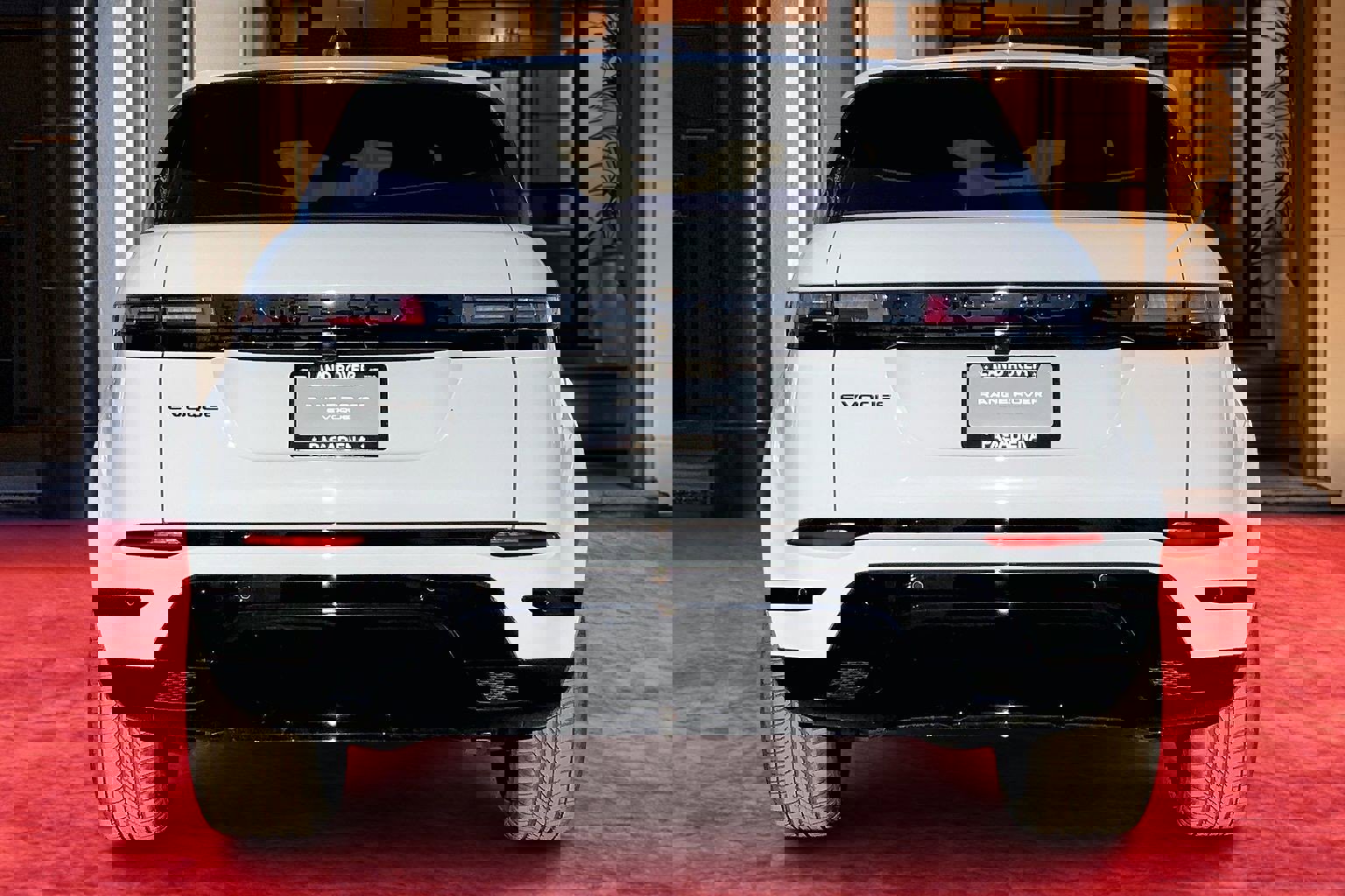 New 2026 Land Rover Range Rover Evoque Dynamic SE image 4