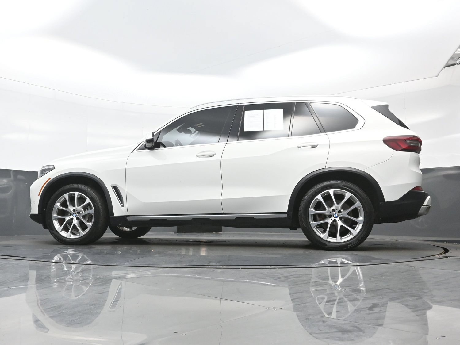 Used 2023 BMW X5 sDrive40i w/ Premium Package RWD image 33
