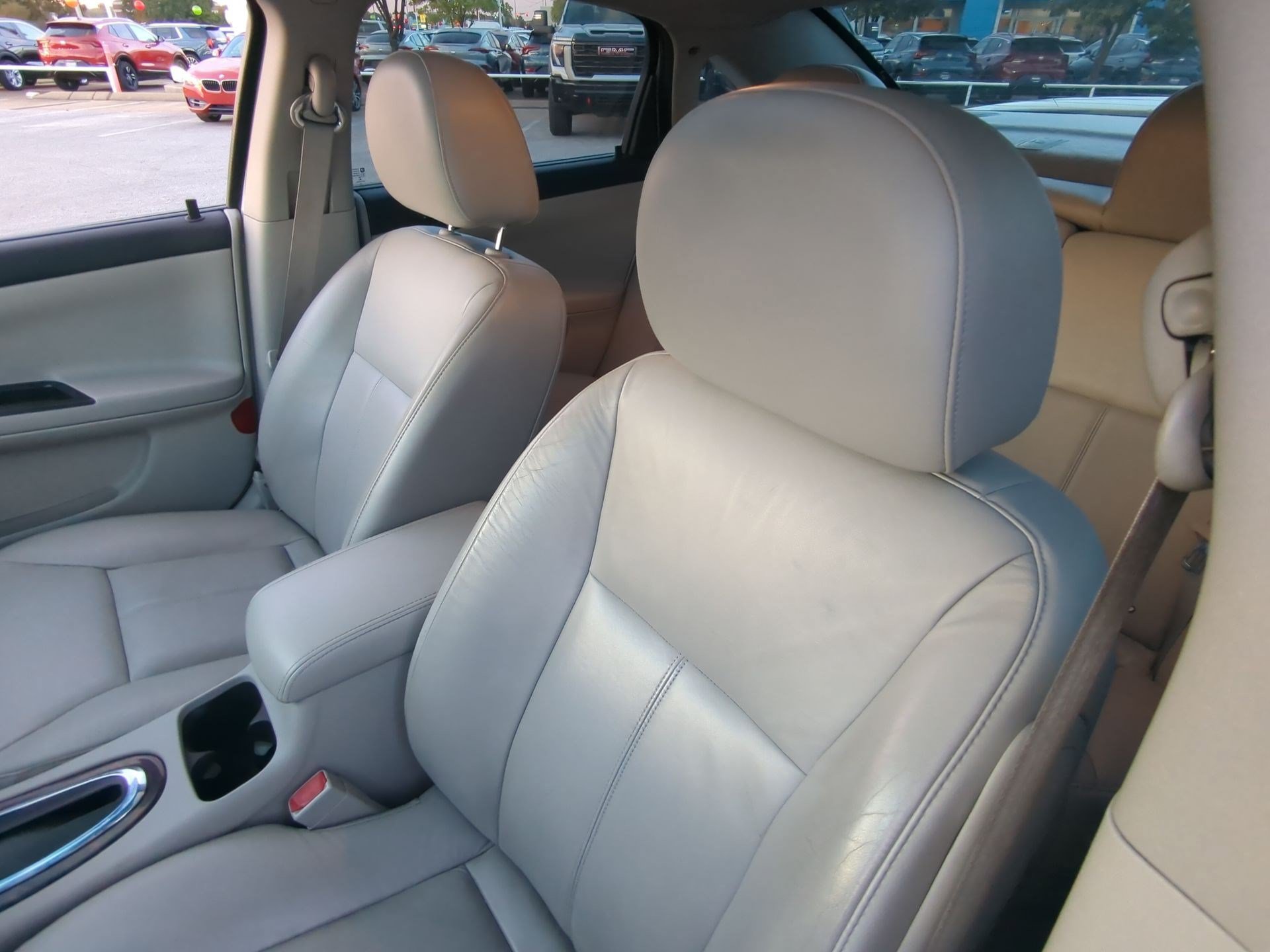 Used 2016 Chevrolet Impala LTZ FWD image 12