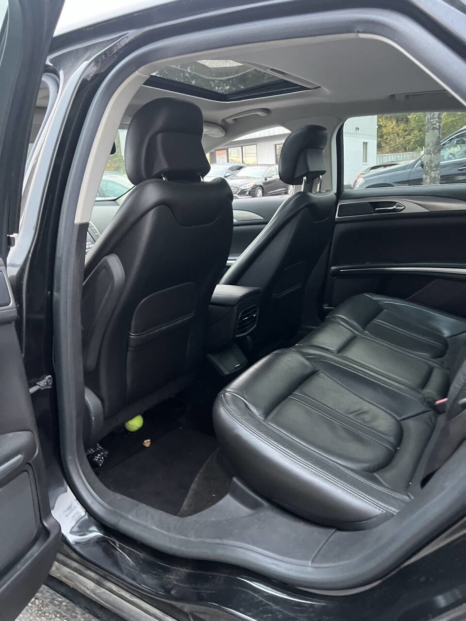 Used 2014 Lincoln MKZ Hybrid w/ Equipment Group 202A Reserve image 19