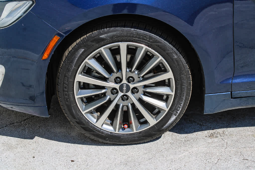 Used 2017 Lincoln MKZ Select w/ Select Plus Package FWD image 9