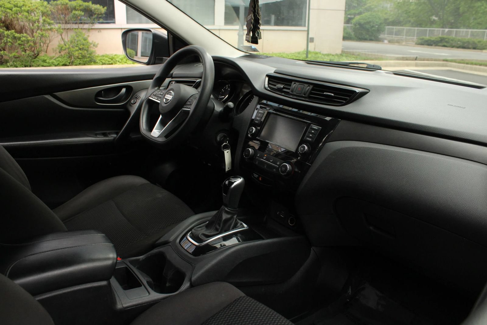 Used 2020 Nissan Rogue Sport S AWD/4WD image 27