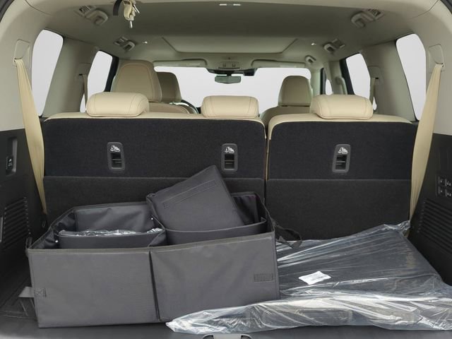 New 2026 Nissan Armada Platinum RWD image 11