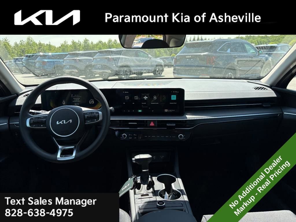New 2026 Kia K5 LXS FWD image 8