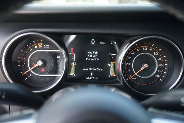 Used 2021 Jeep Gladiator Overland w/ Popular Equipment Package AWD/4WD image 24