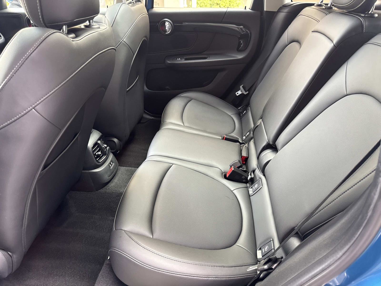 Used 2022 MINI Cooper Countryman S w/ Storage Package image 10