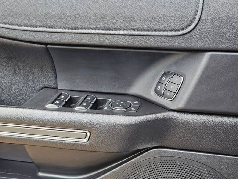 Used 2020 Ford Expedition XLT w/ Equipment Group 202A image 28