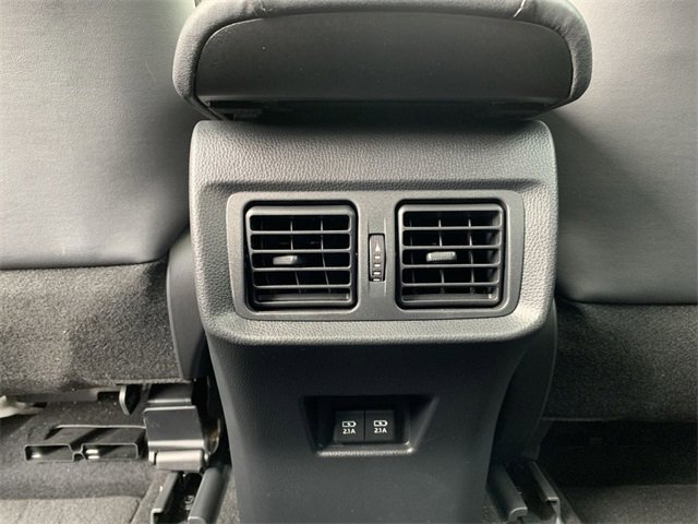 Used 2022 Toyota Venza Limited image 33