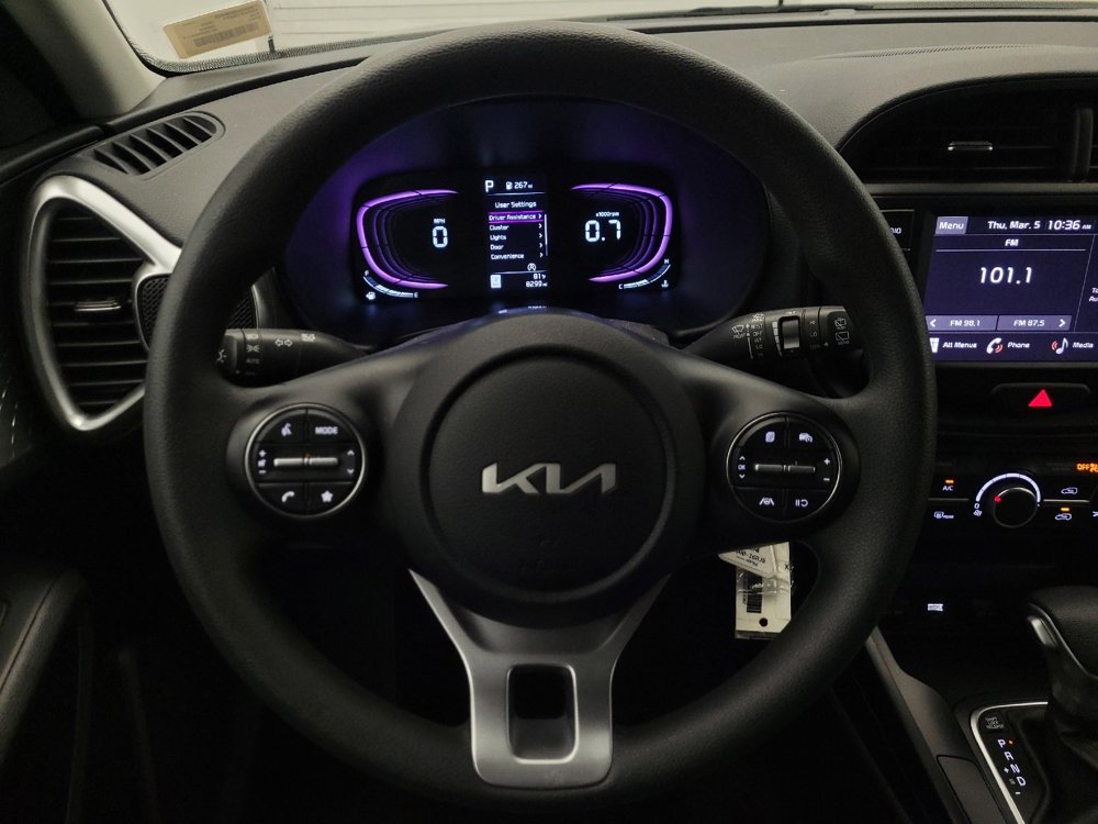 Used 2025 Kia Soul LX image 22