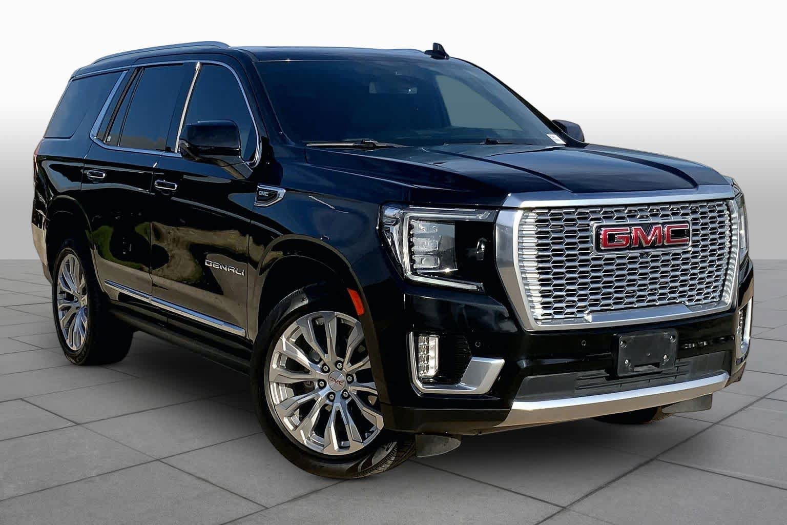 Used 2023 GMC Yukon Denali AWD/4WD image 3