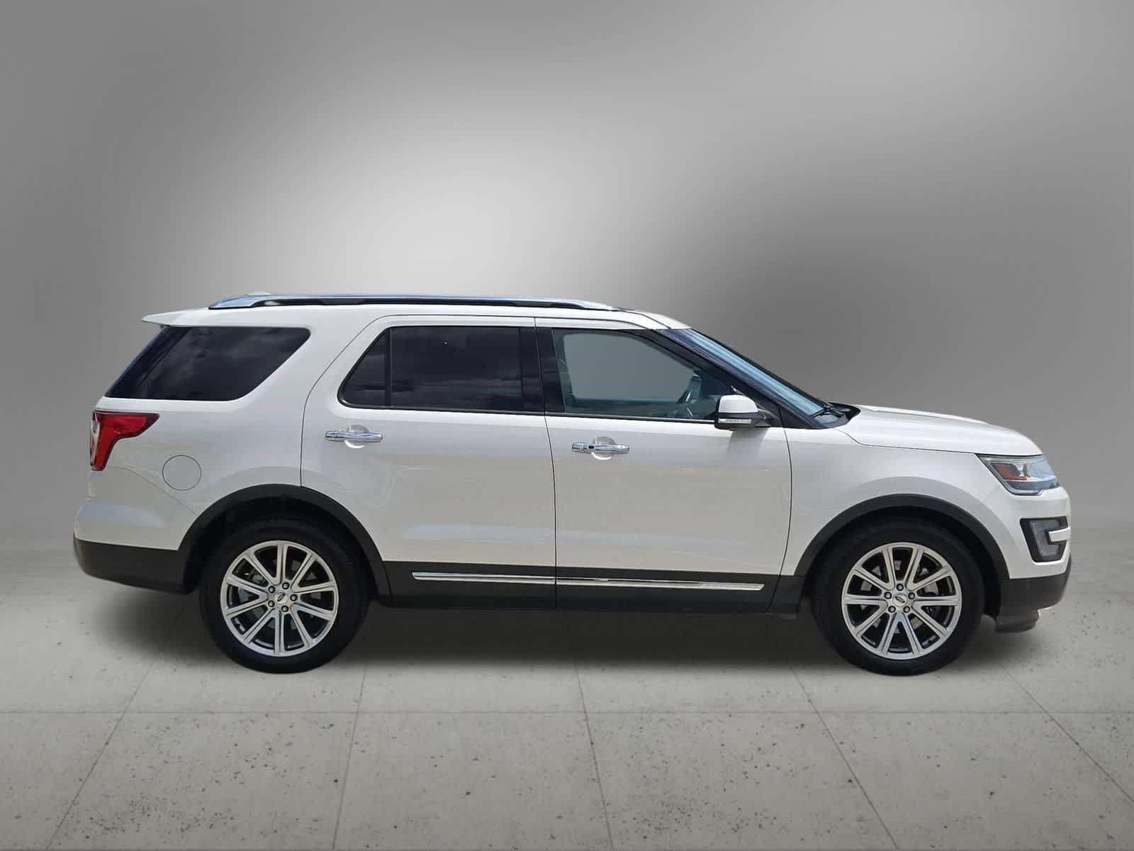 Used 2017 Ford Explorer Limited FWD image 7