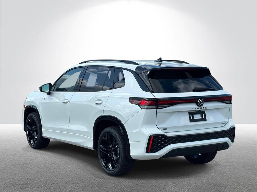 New 2026 Volkswagen Tiguan SE R-Line AWD/4WD image 3