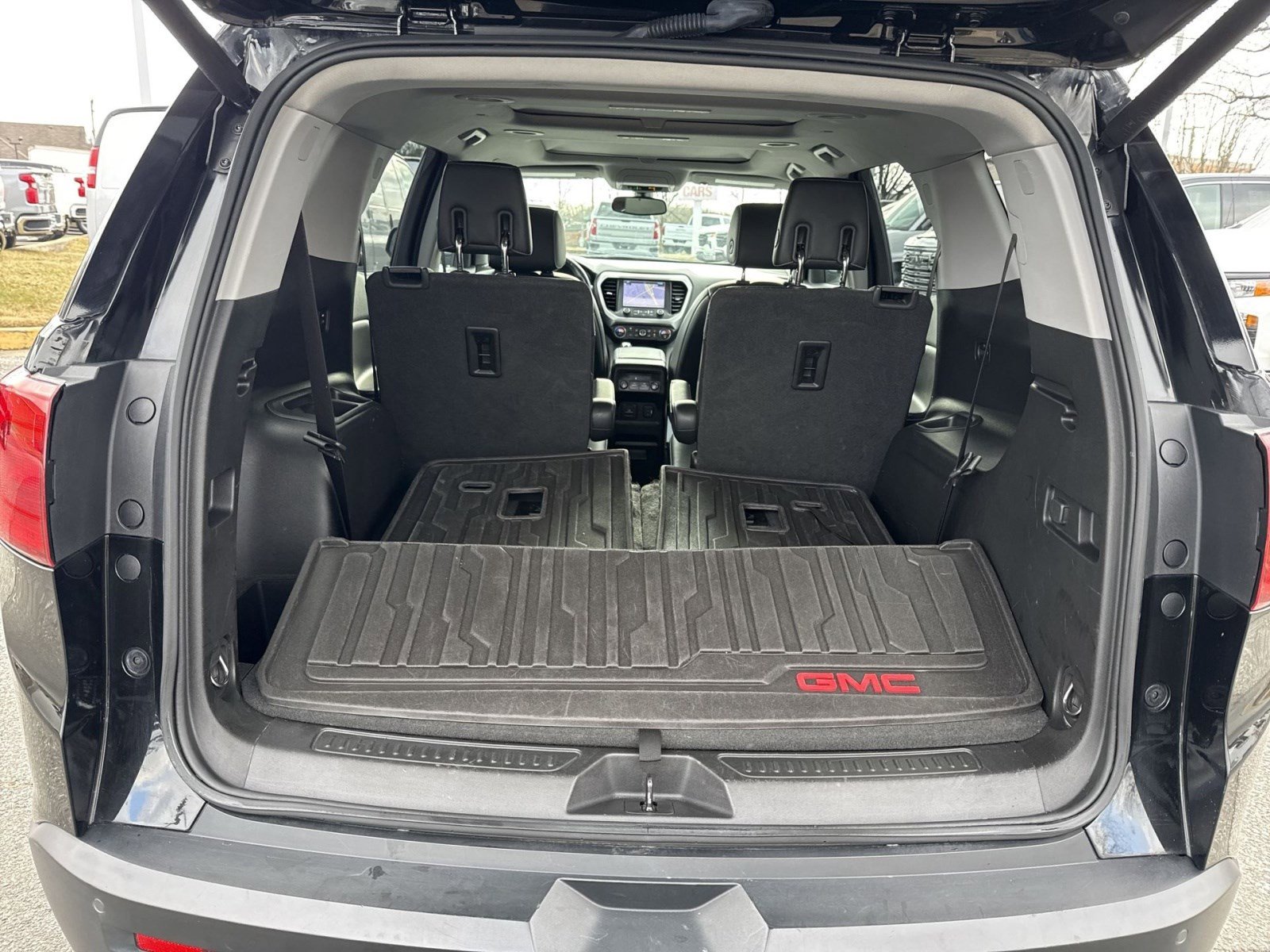 Used 2019 GMC Acadia SLT image 23