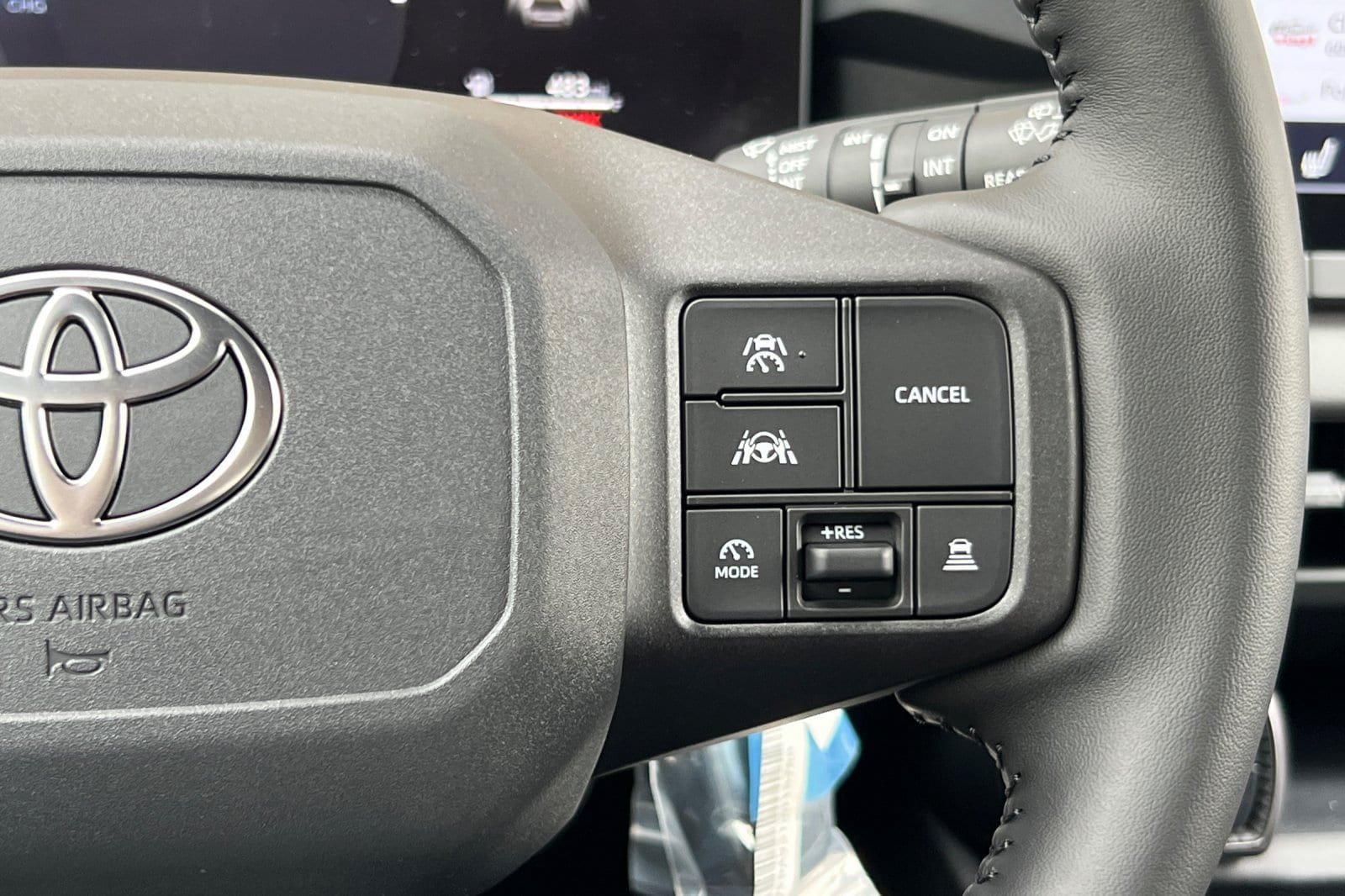 New 2026 Toyota RAV4 SE w/ Weather Package AWD/4WD image 27