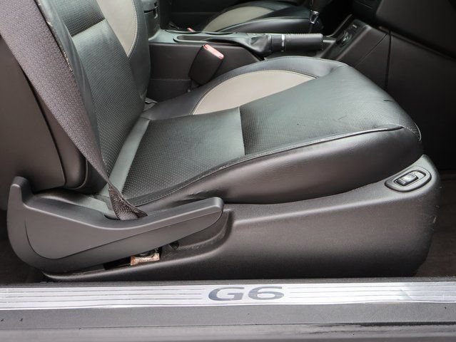 Used 2009 Pontiac G6 GXP w/ Sun And Sound Plus Package FWD image 10