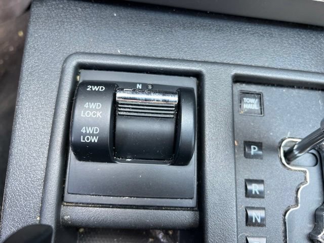 Used 2012 Jeep Liberty Sport AWD/4WD image 20