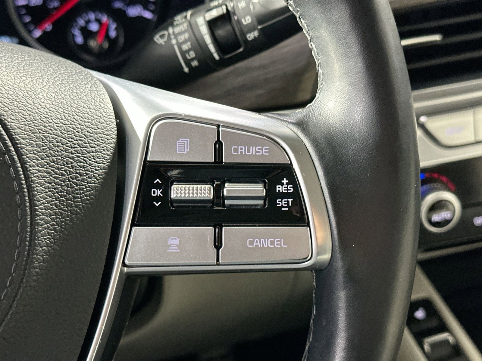 Used 2021 Kia Telluride SX w/ Towing Package image 19