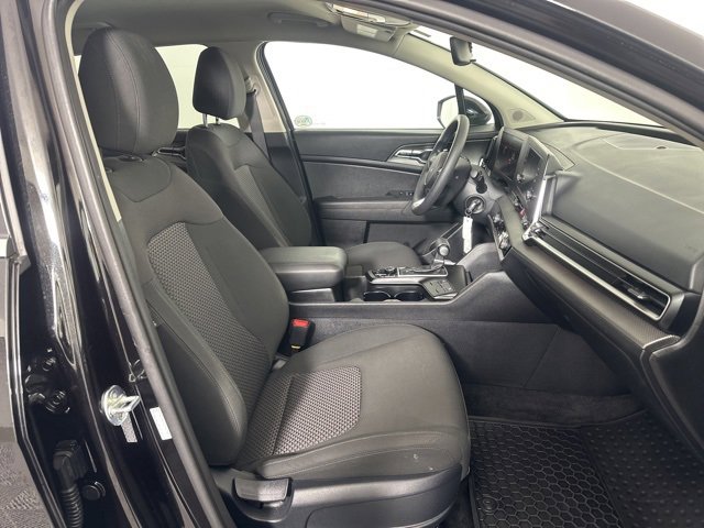 Used 2024 Kia Sportage LX image 14