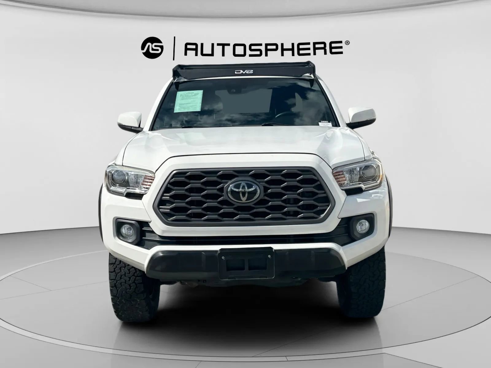 Used 2020 Toyota Tacoma TRD Off-Road image 2