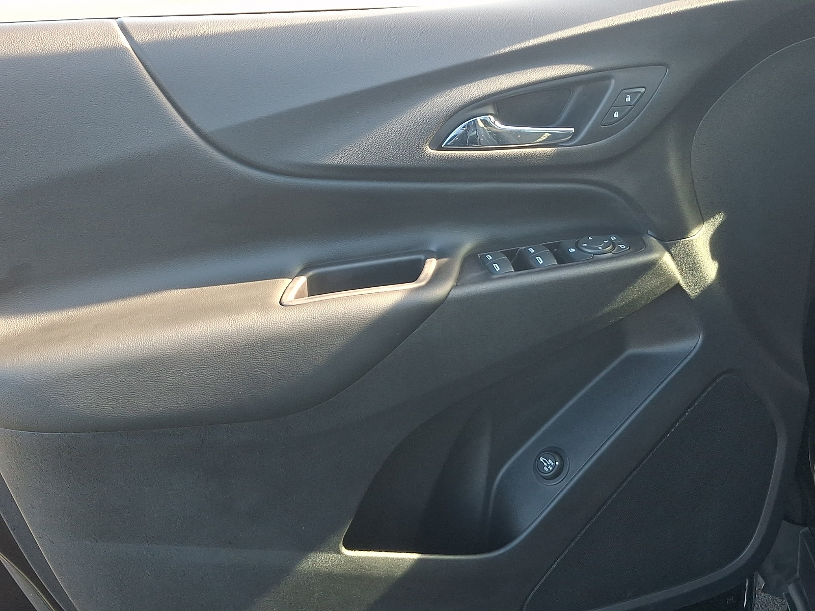 Used 2019 Chevrolet Equinox LT AWD/4WD image 12