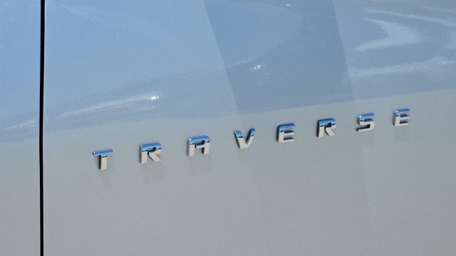 Used 2020 Chevrolet Traverse LT FWD image 31
