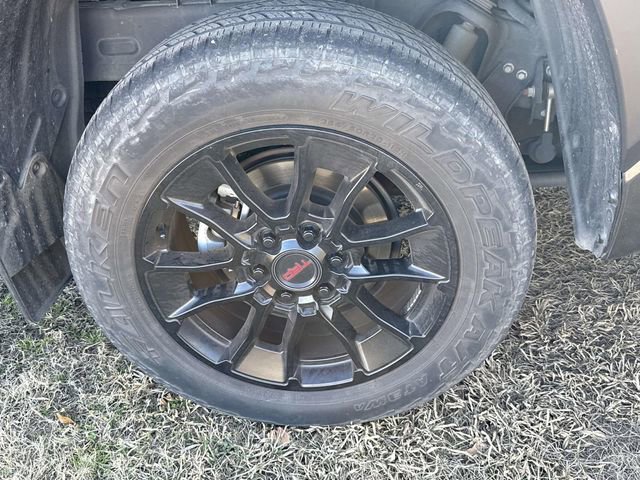 Used 2023 Toyota Tundra Limited image 8