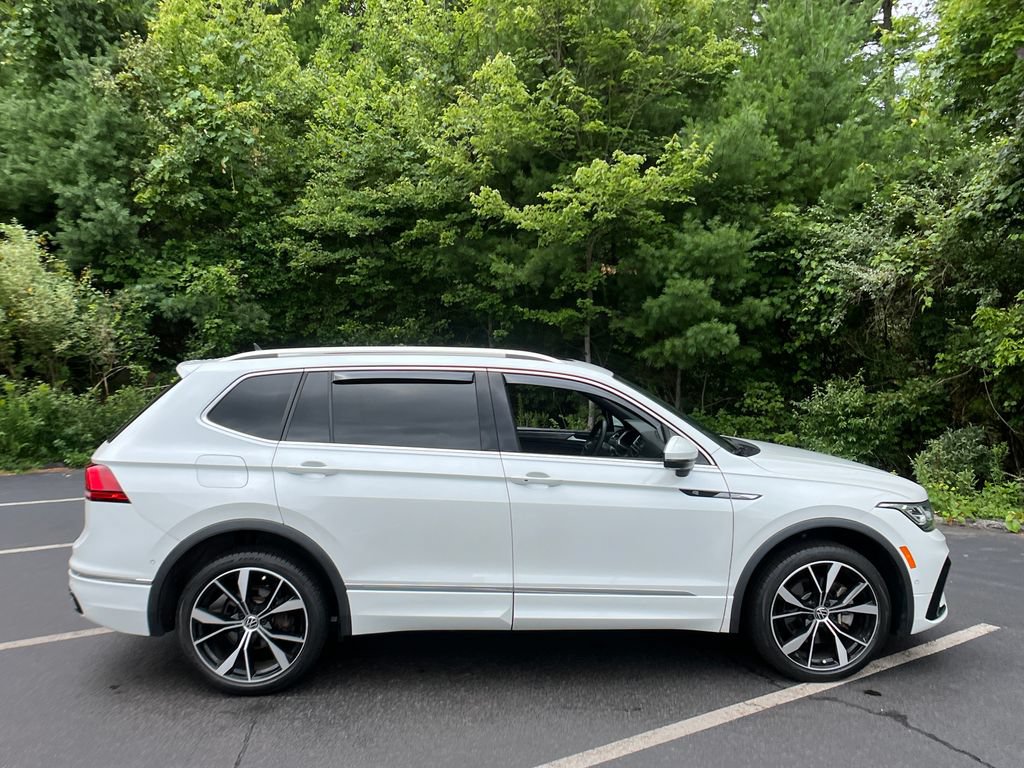 Used 2024 Volkswagen Tiguan SEL R-Line AWD/4WD image 6